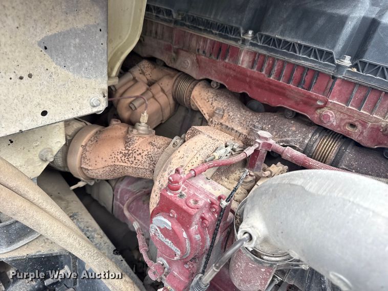 image for item DQ4138 2019 Mack Granite dump truck