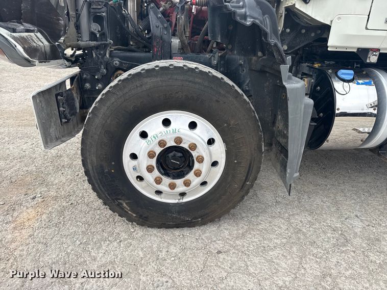 image for item DQ4138 2019 Mack Granite dump truck