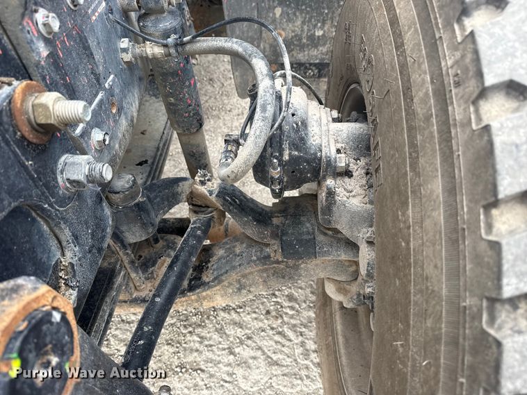 image for item DQ4138 2019 Mack Granite dump truck