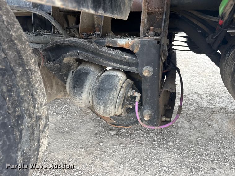 image for item DQ4138 2019 Mack Granite dump truck