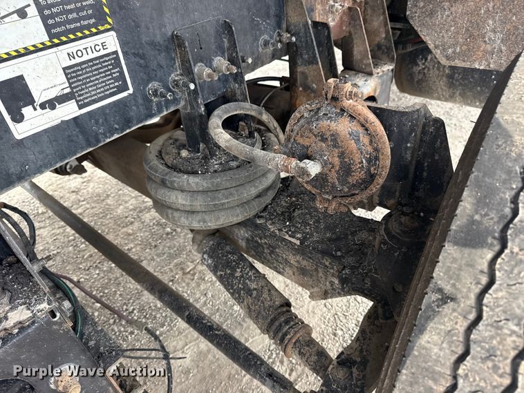 image for item DQ4138 2019 Mack Granite dump truck