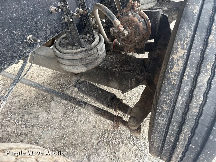 image for item DQ4138 2019 Mack Granite dump truck