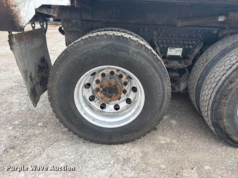 image for item DQ4138 2019 Mack Granite dump truck