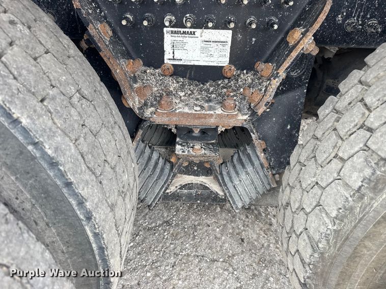 image for item DQ4138 2019 Mack Granite dump truck