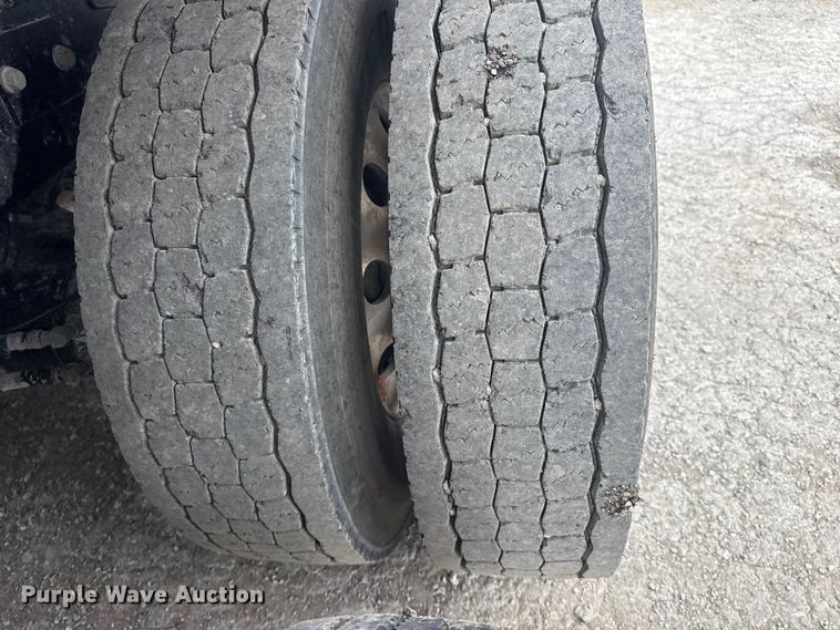 image for item DQ4138 2019 Mack Granite dump truck