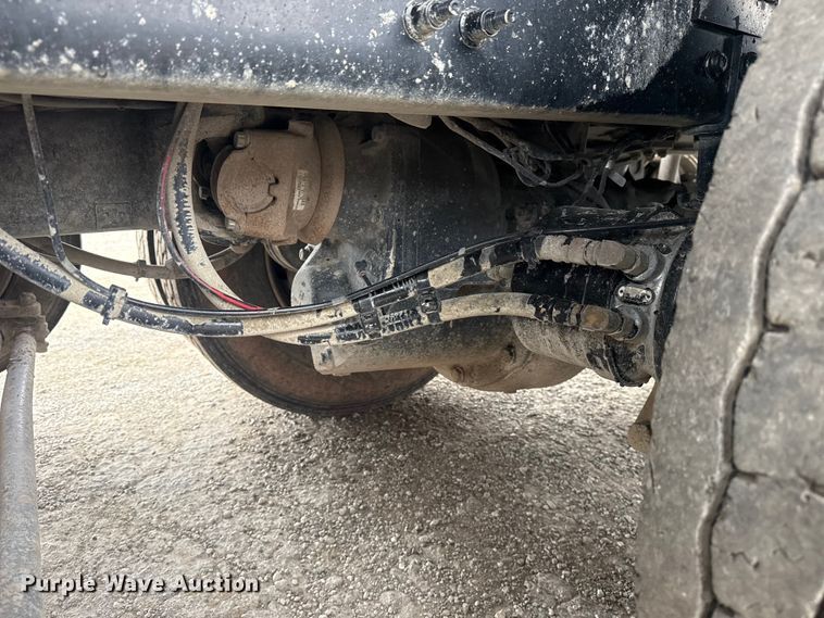 image for item DQ4138 2019 Mack Granite dump truck