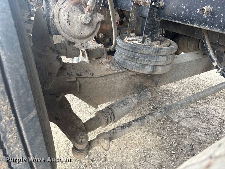 image for item DQ4138 2019 Mack Granite dump truck