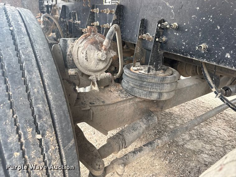 image for item DQ4138 2019 Mack Granite dump truck