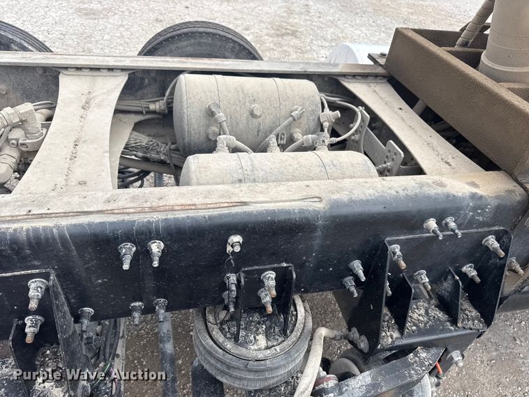 image for item DQ4139 2023 Mack Granite dump truck