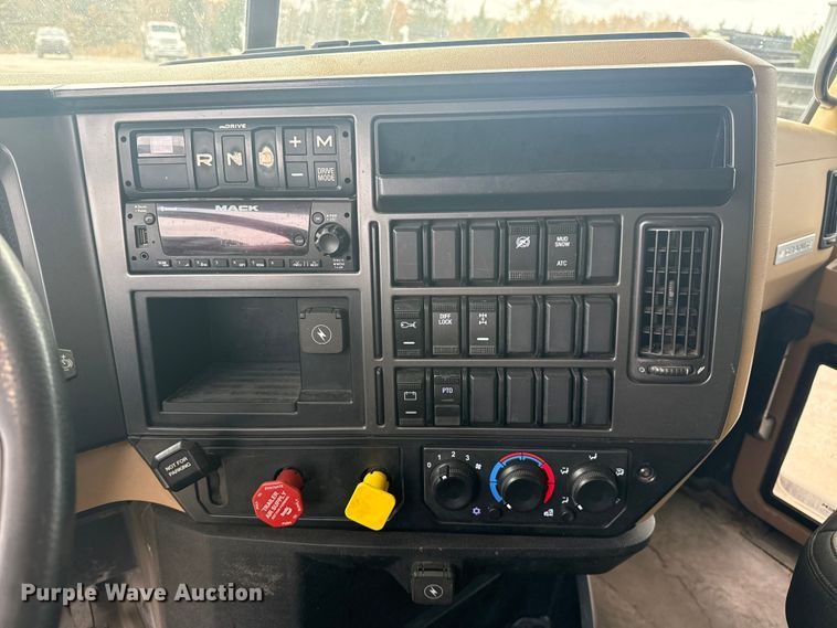 image for item DQ4139 2023 Mack Granite dump truck