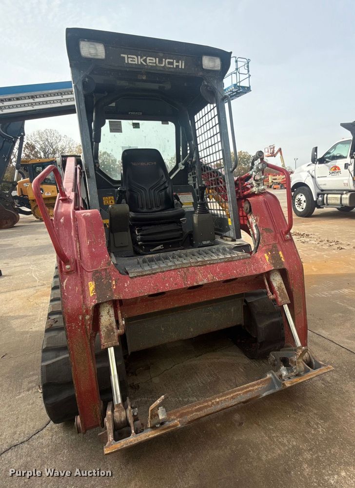 image for item DQ4153 2019 Takeuchi TL8 tracked skid steer loader