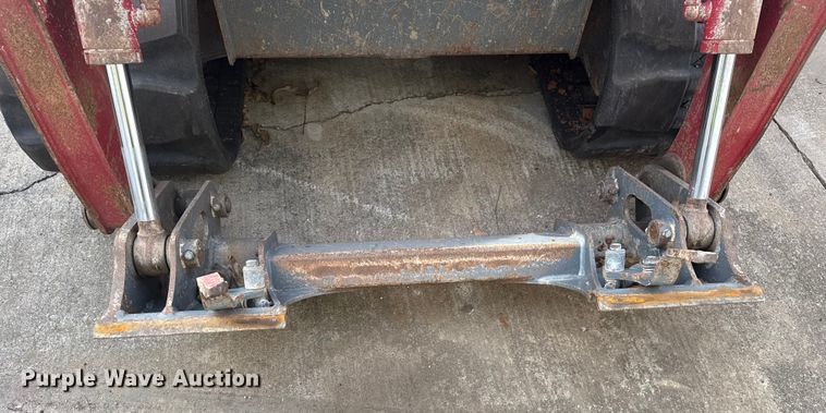 image for item DQ4153 2019 Takeuchi TL8 tracked skid steer loader