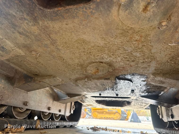 image for item DQ4153 2019 Takeuchi TL8 tracked skid steer loader