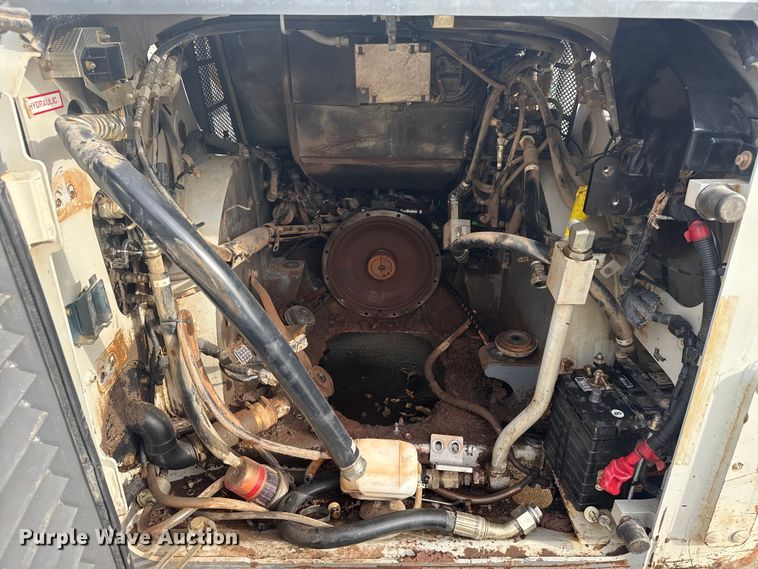 image for item DQ4153 2019 Takeuchi TL8 tracked skid steer loader