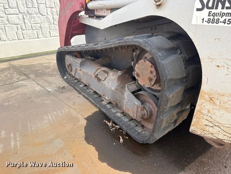 image for item DQ4153 2019 Takeuchi TL8 tracked skid steer loader