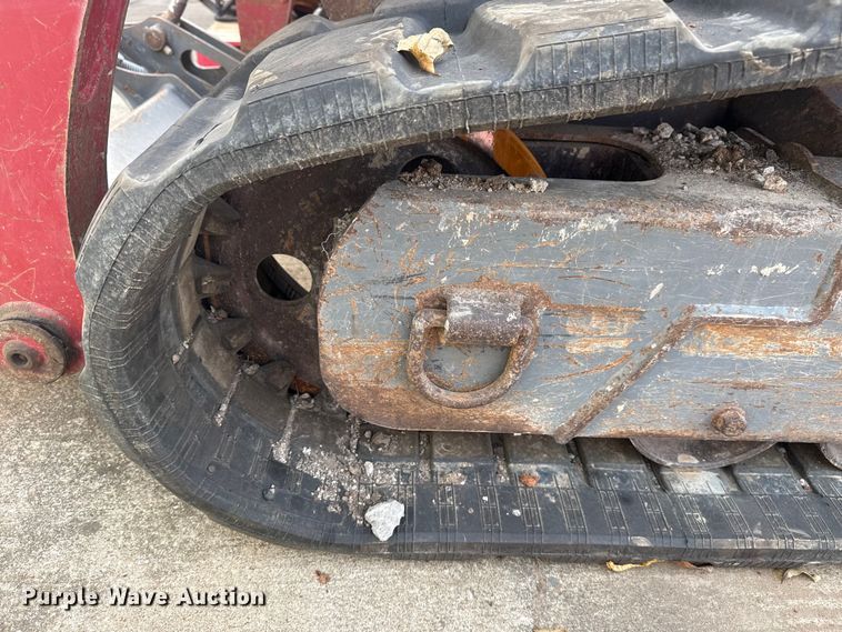 image for item DQ4153 2019 Takeuchi TL8 tracked skid steer loader