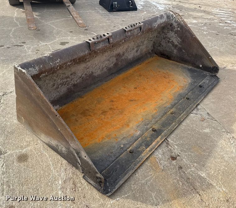 image for item DQ4153 2019 Takeuchi TL8 tracked skid steer loader