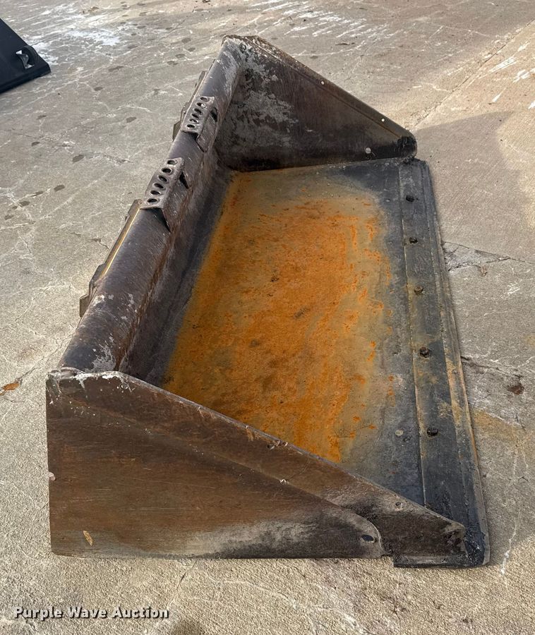 image for item DQ4153 2019 Takeuchi TL8 tracked skid steer loader