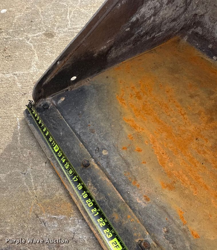 image for item DQ4153 2019 Takeuchi TL8 tracked skid steer loader