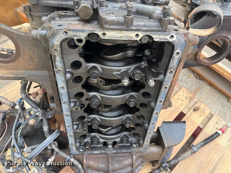 image for item DQ4153 2019 Takeuchi TL8 tracked skid steer loader