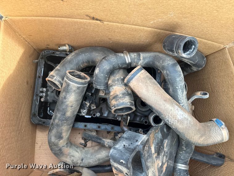 image for item DQ4153 2019 Takeuchi TL8 tracked skid steer loader