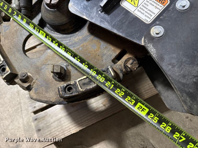 image for item DQ4157 Stumper 220HD compact utility loader stump grinder