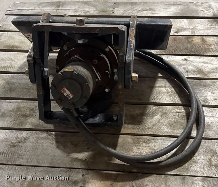 image for item DQ4159 Striker compact utility skid steer auger