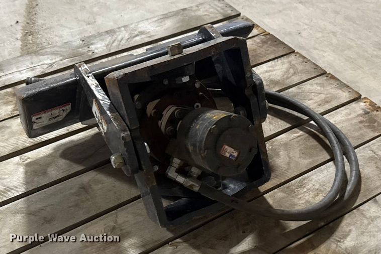 image for item DQ4159 Striker compact utility skid steer auger