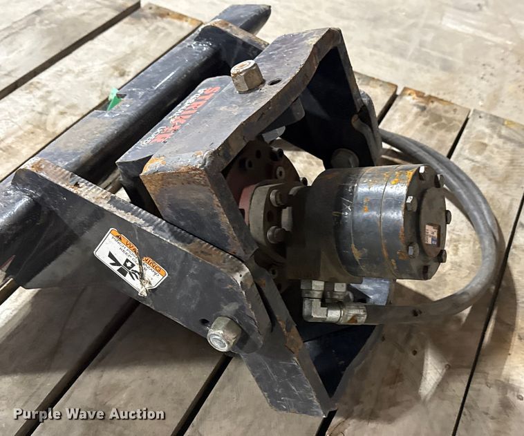 image for item DQ4159 Striker compact utility skid steer auger