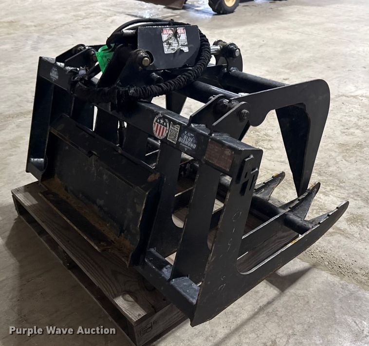 image for item DQ4160 Blue Diamond 106033-25 skid steer bucket