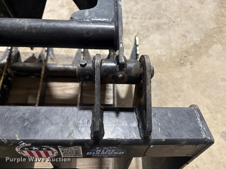 image for item DQ4160 Blue Diamond 106033-25 skid steer bucket