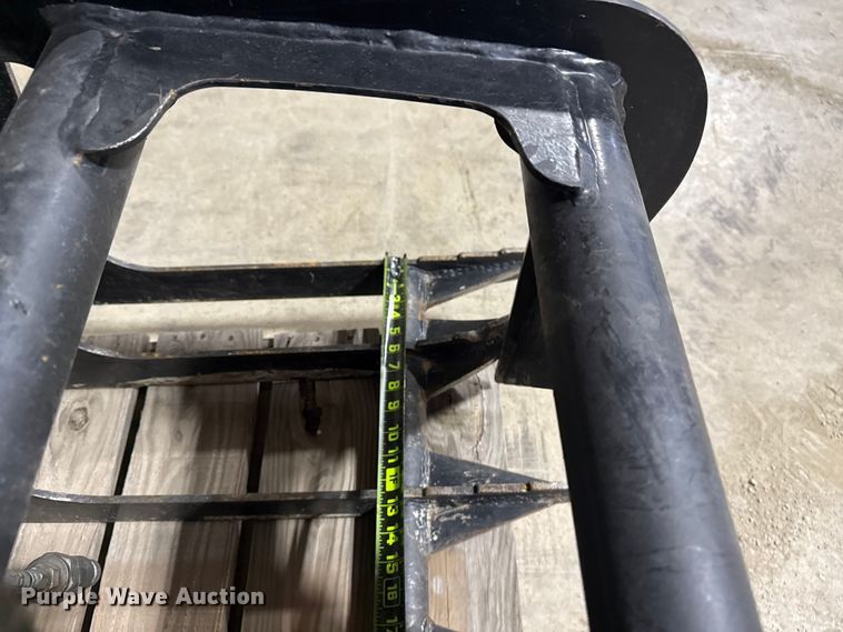 image for item DQ4160 Blue Diamond 106033-25 skid steer bucket