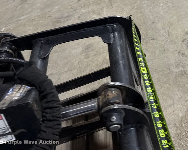 image for item DQ4160 Blue Diamond 106033-25 skid steer bucket