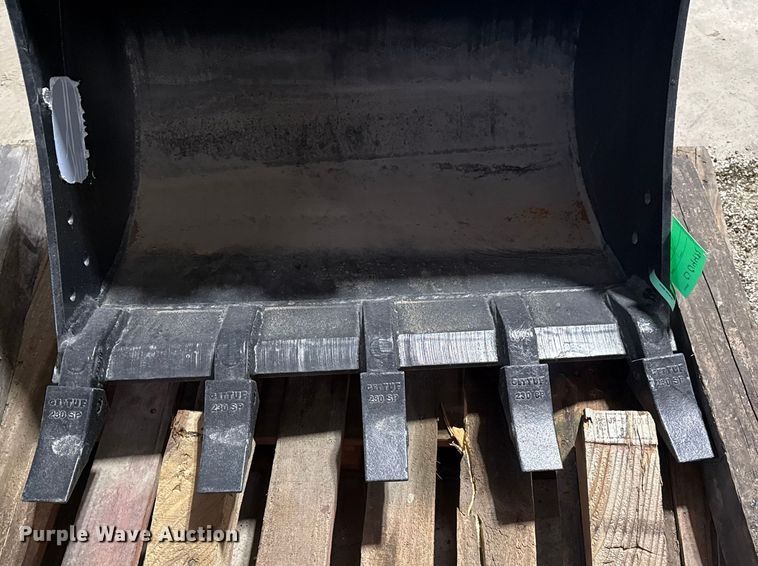 image for item DQ4161 TAG 30YANVIO27/35-3 compact utility loader bucket