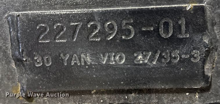 image for item DQ4161 TAG 30YANVIO27/35-3 compact utility loader bucket