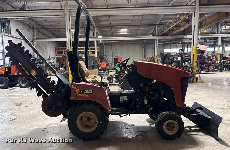 image for item DQ4162 2013 Ditch Witch RT30 trencher