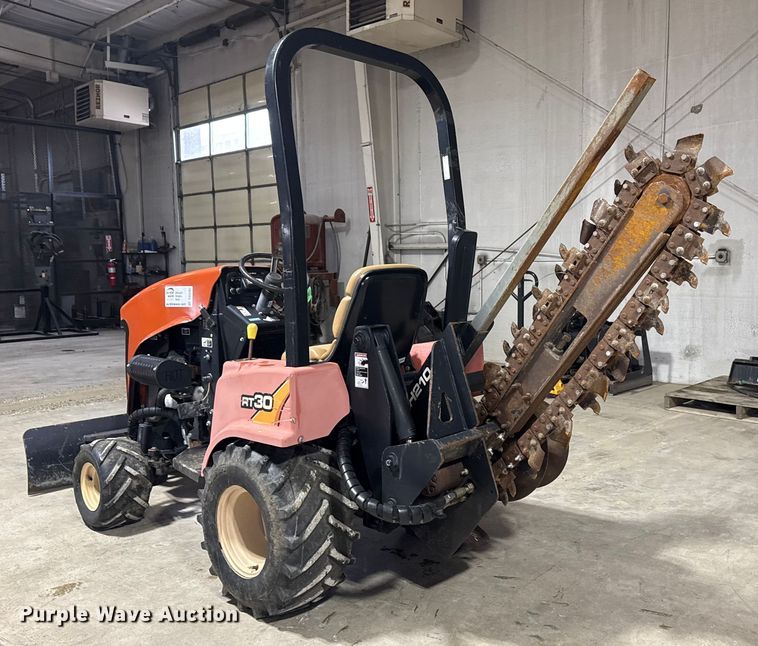 image for item DQ4162 2013 Ditch Witch RT30 trencher