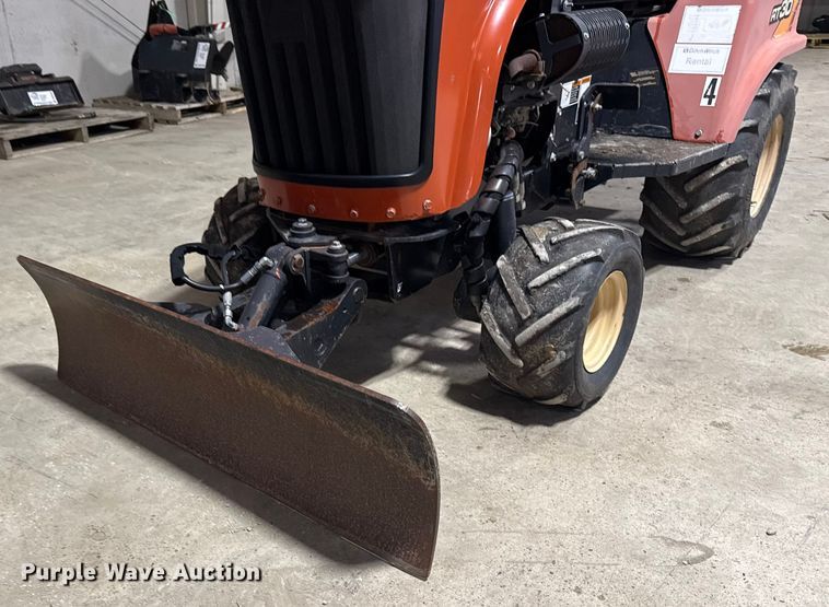 image for item DQ4162 2013 Ditch Witch RT30 trencher