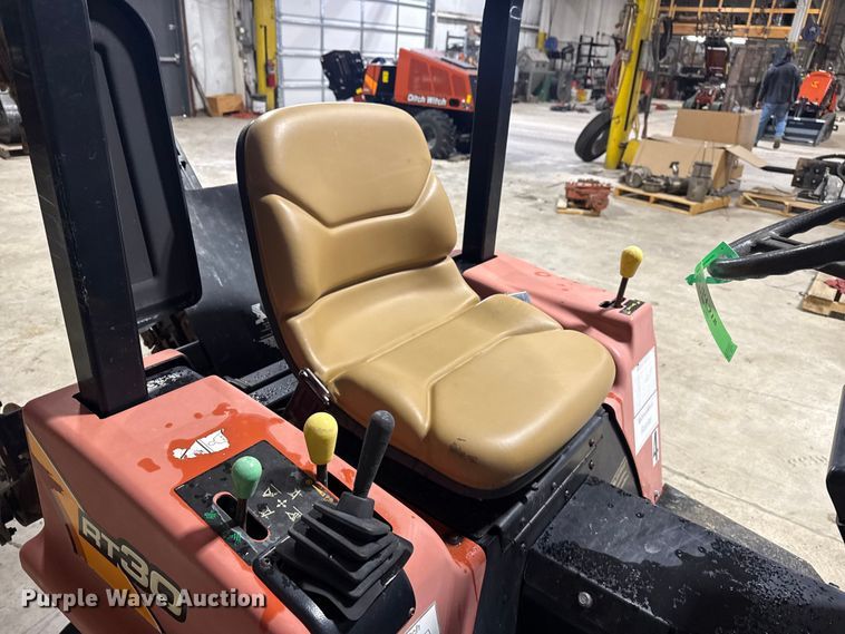 image for item DQ4162 2013 Ditch Witch RT30 trencher