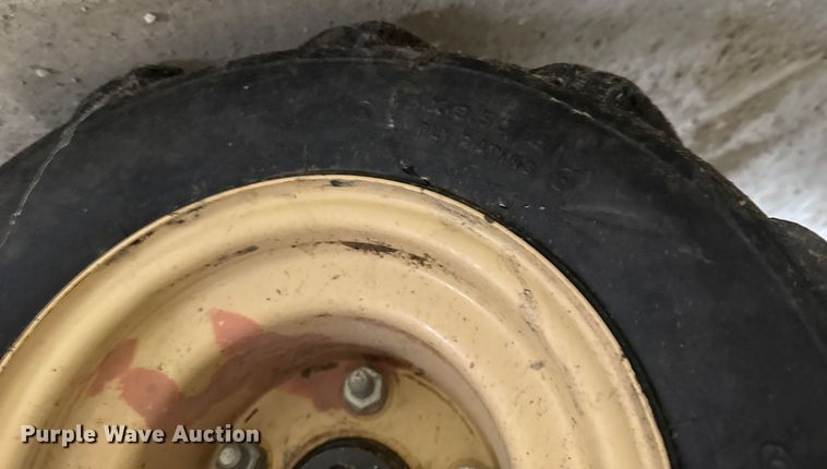 image for item DQ4162 2013 Ditch Witch RT30 trencher