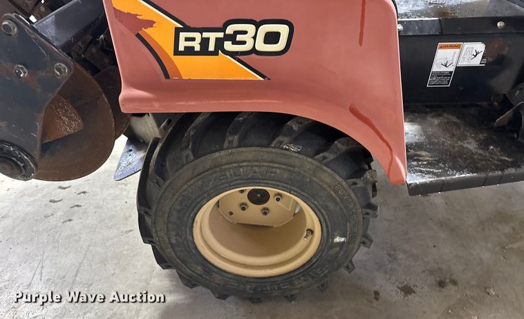 image for item DQ4162 2013 Ditch Witch RT30 trencher