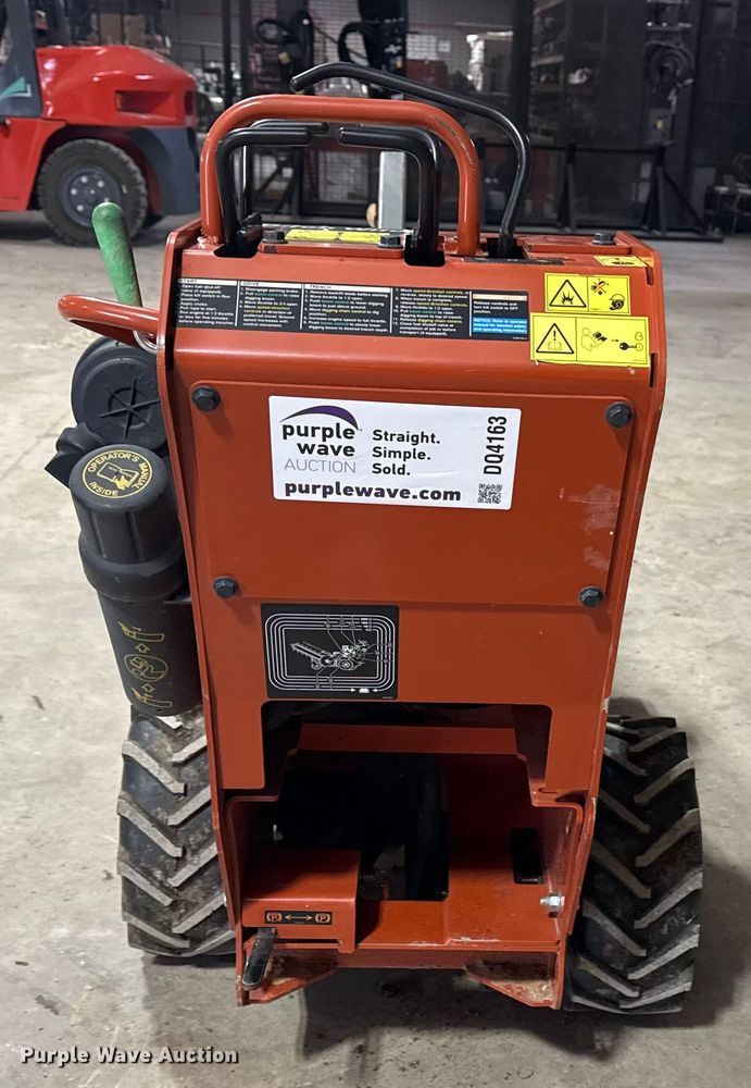 image for item DQ4163 2021 Ditch Witch C14 trencher