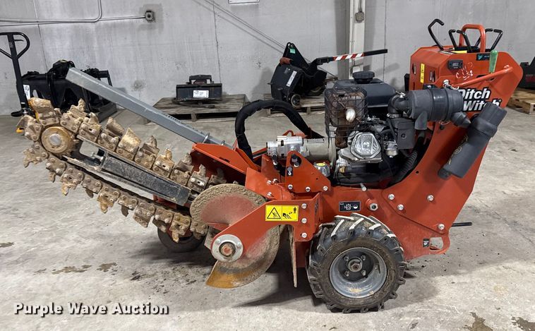image for item DQ4163 2021 Ditch Witch C14 trencher