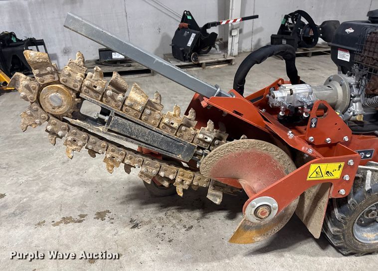 image for item DQ4163 2021 Ditch Witch C14 trencher