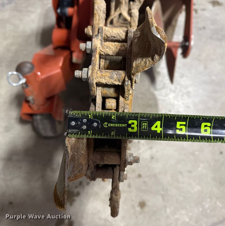 image for item DQ4163 2021 Ditch Witch C14 trencher