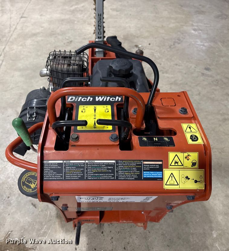 image for item DQ4163 2021 Ditch Witch C14 trencher