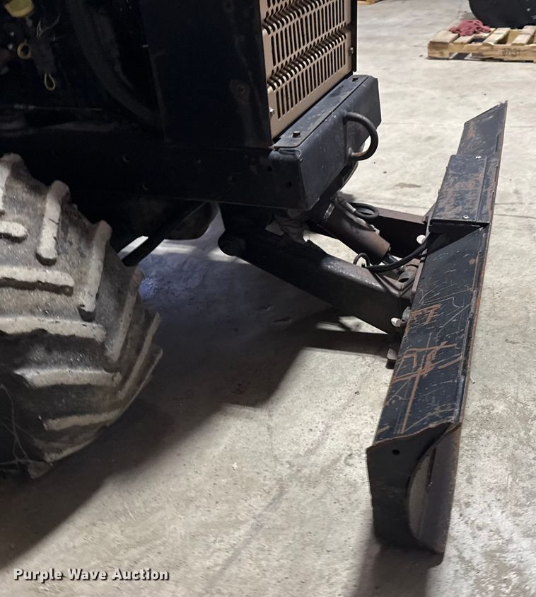 image for item DQ4164 2004 Ditch Witch RT40 trencher