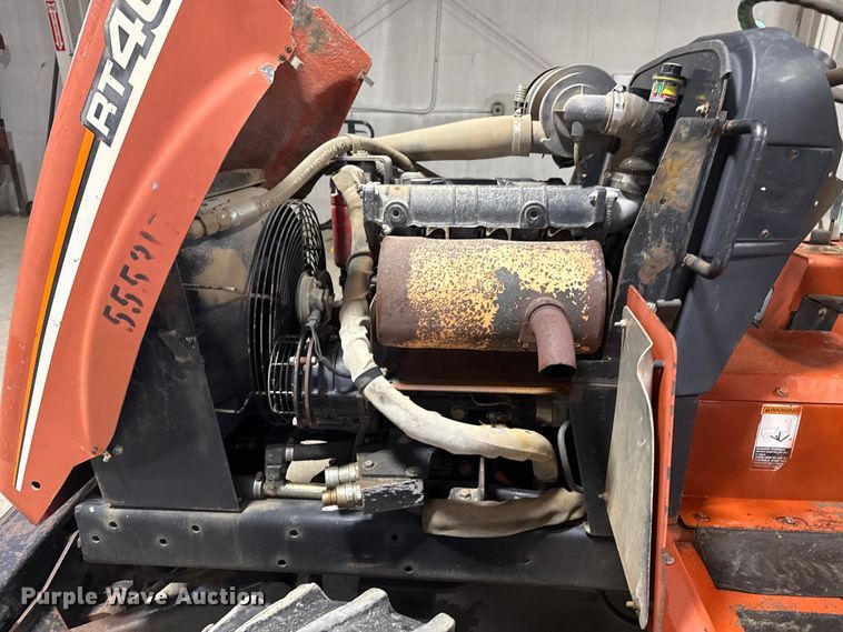 image for item DQ4164 2004 Ditch Witch RT40 trencher