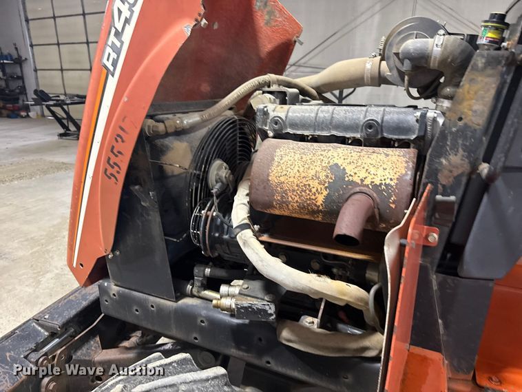 image for item DQ4164 2004 Ditch Witch RT40 trencher