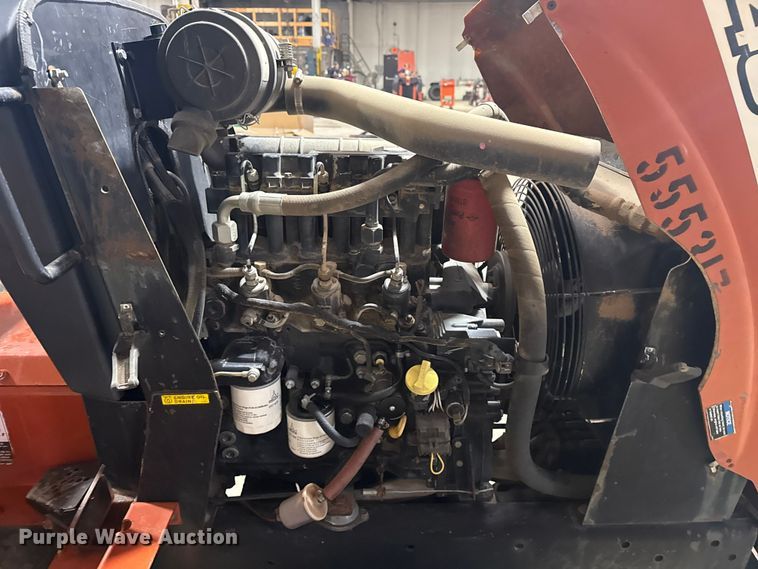 image for item DQ4164 2004 Ditch Witch RT40 trencher